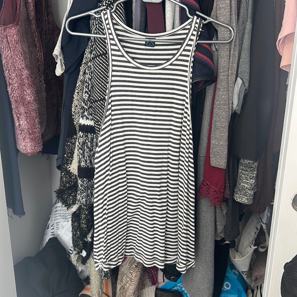 Medium tank top